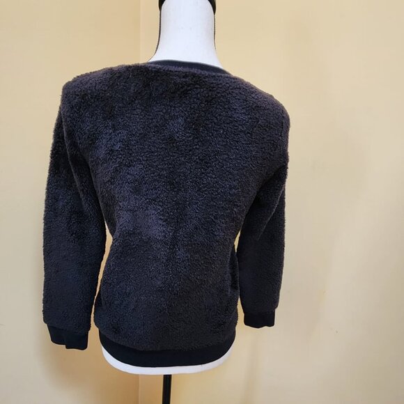 Cat & Jack sparkle 'Love' plush pullover/sweater- Girls LC - Picture 3 of 4